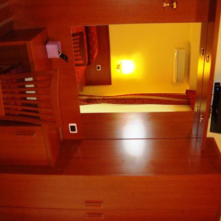 Residenza Fermi Hotel Rome Bagian luar foto