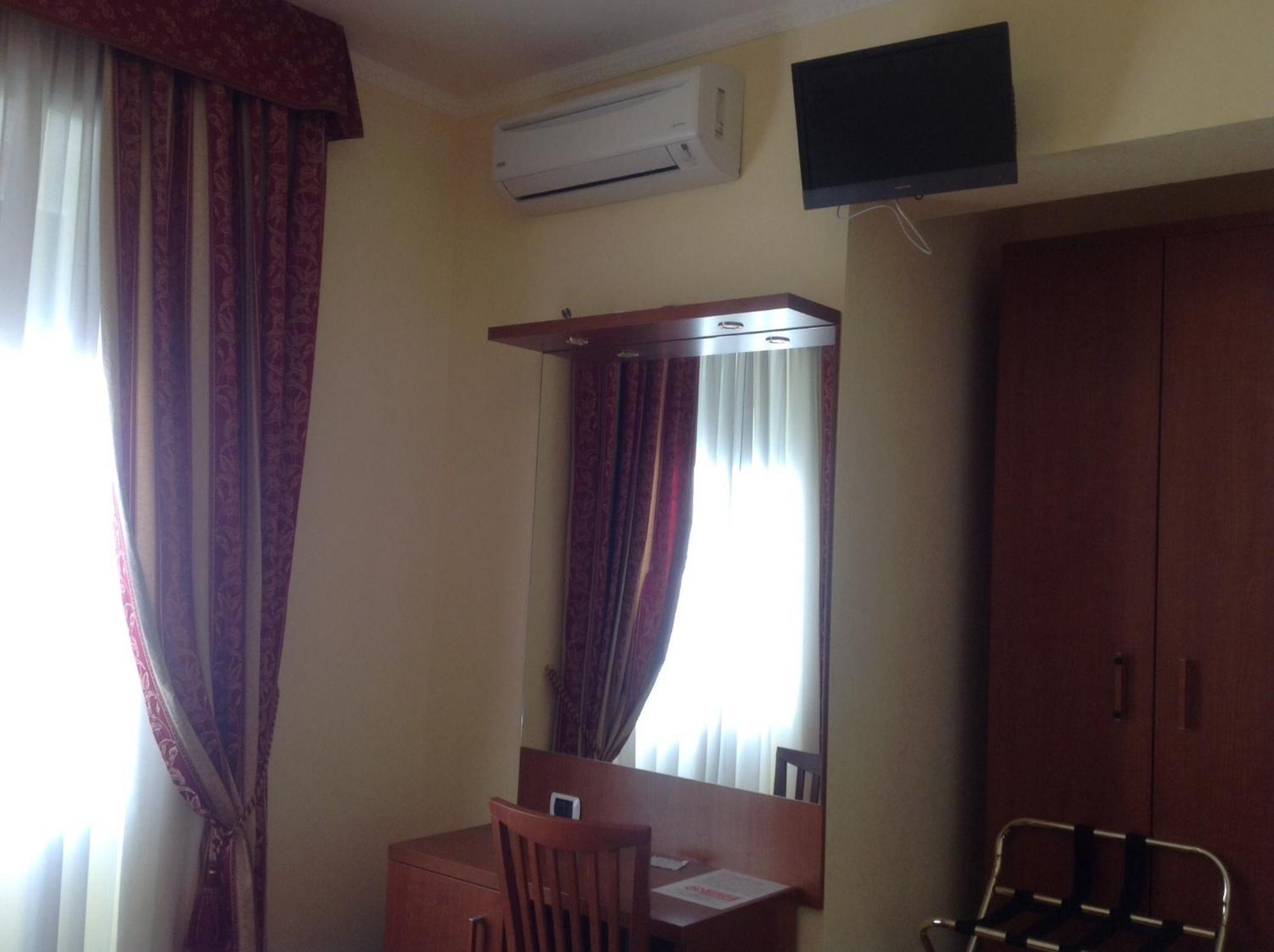 Residenza Fermi Hotel Rome Ruang foto