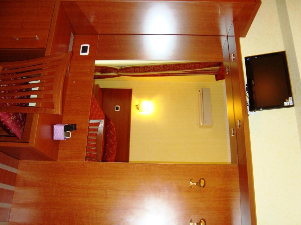 Residenza Fermi Hotel Rome Bagian luar foto